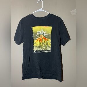 Nike Men's Mountain Photo Tee - Black Size M
